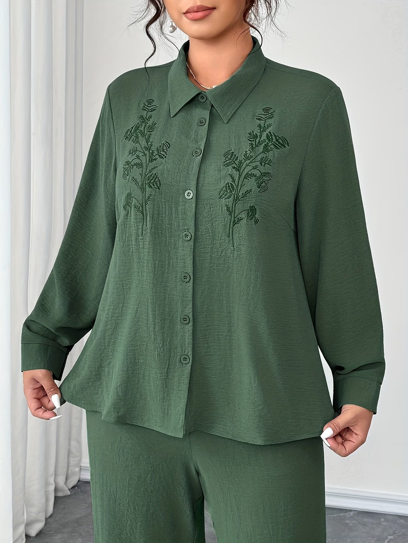 Plus Size Embroidered Oversized Co-Ord Set – Collared Shirt & Elastic Waist Straight-Leg Pants