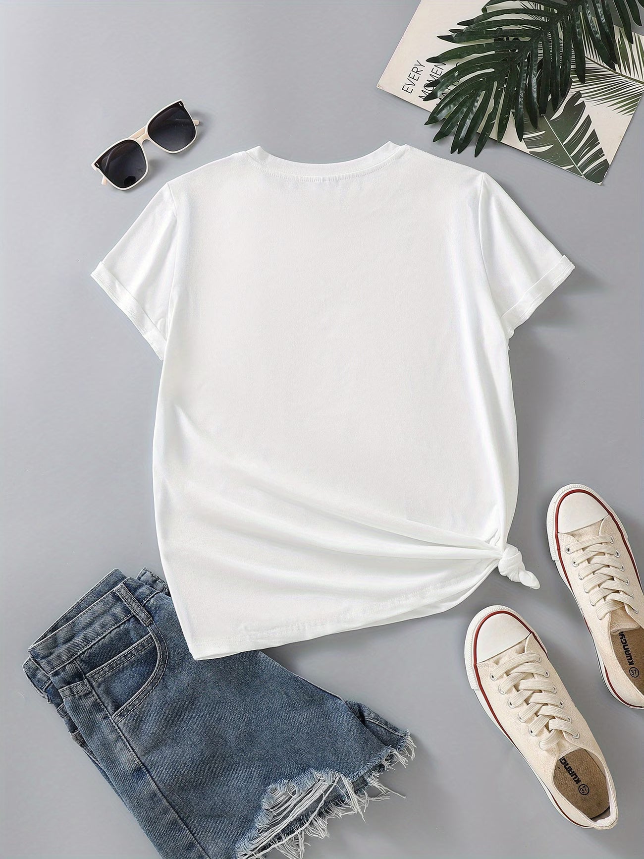 4PCS Women’s Vintage Valentine Print T-Shirts – Short Sleeve Round Neck Casual Tees