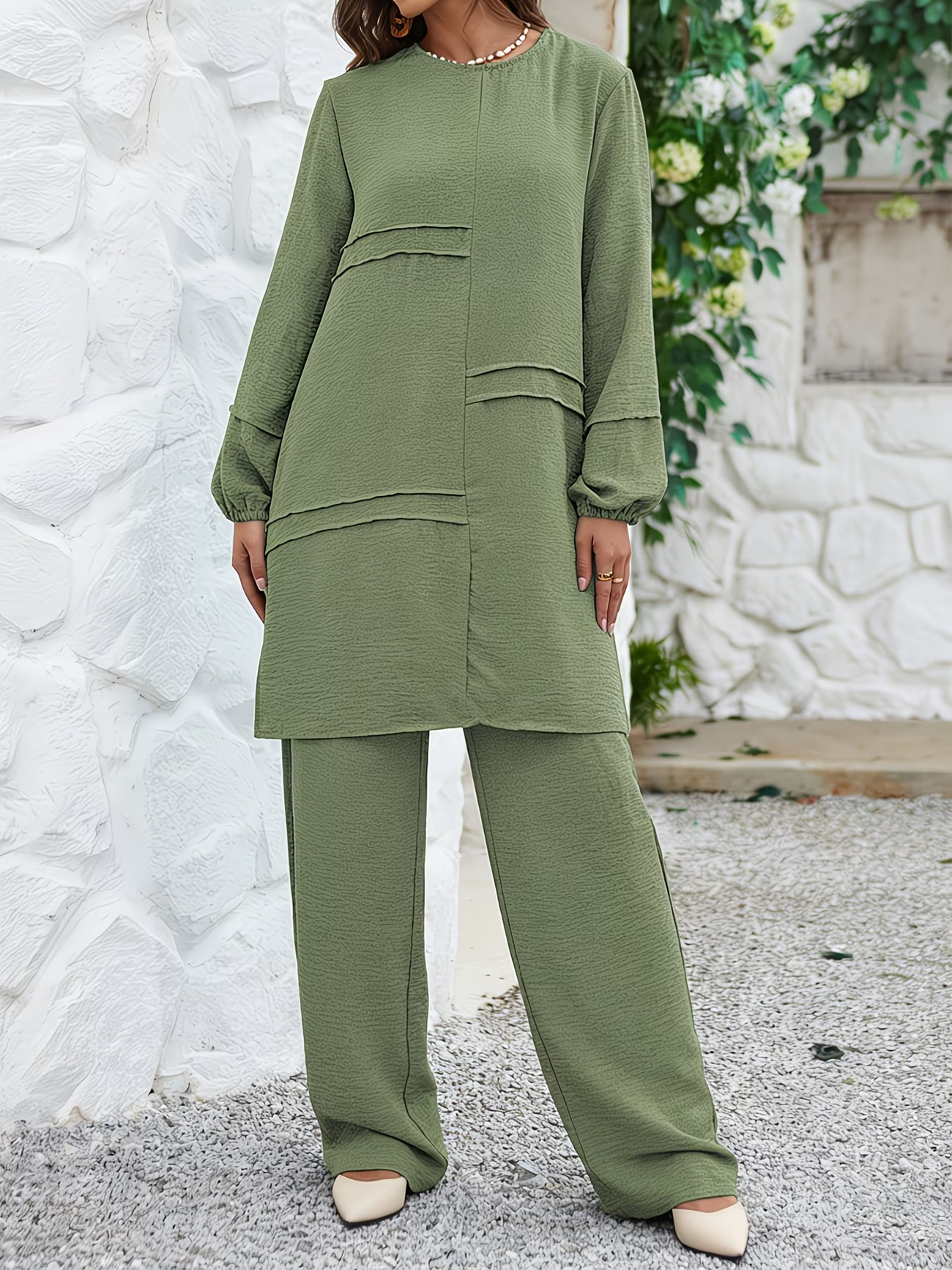 Timeless Twin-Stripe Abaya Two-Piece Set