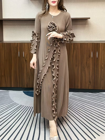 Modern Plus Size Pleated Dress with Relaxed Comfort Fit