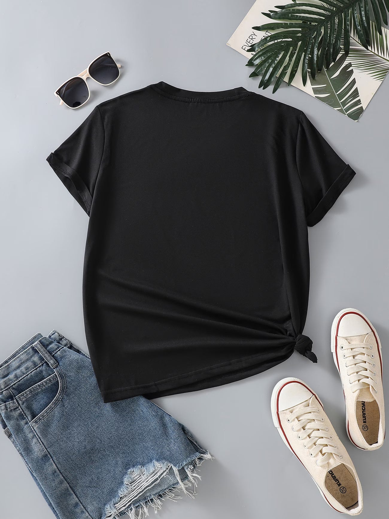 4PCS Women’s Vintage Valentine Print T-Shirts – Short Sleeve Round Neck Casual Tees