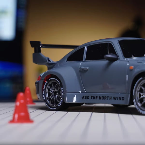 1:24 Scale 4WD RC Drift Car – 2.4GHz High-Speed 20KM/H Racing Car with LED Lights