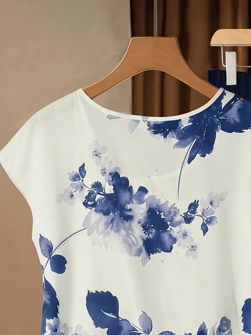Women’s 2-Piece Floral Outfit – Shirt & Pants Set